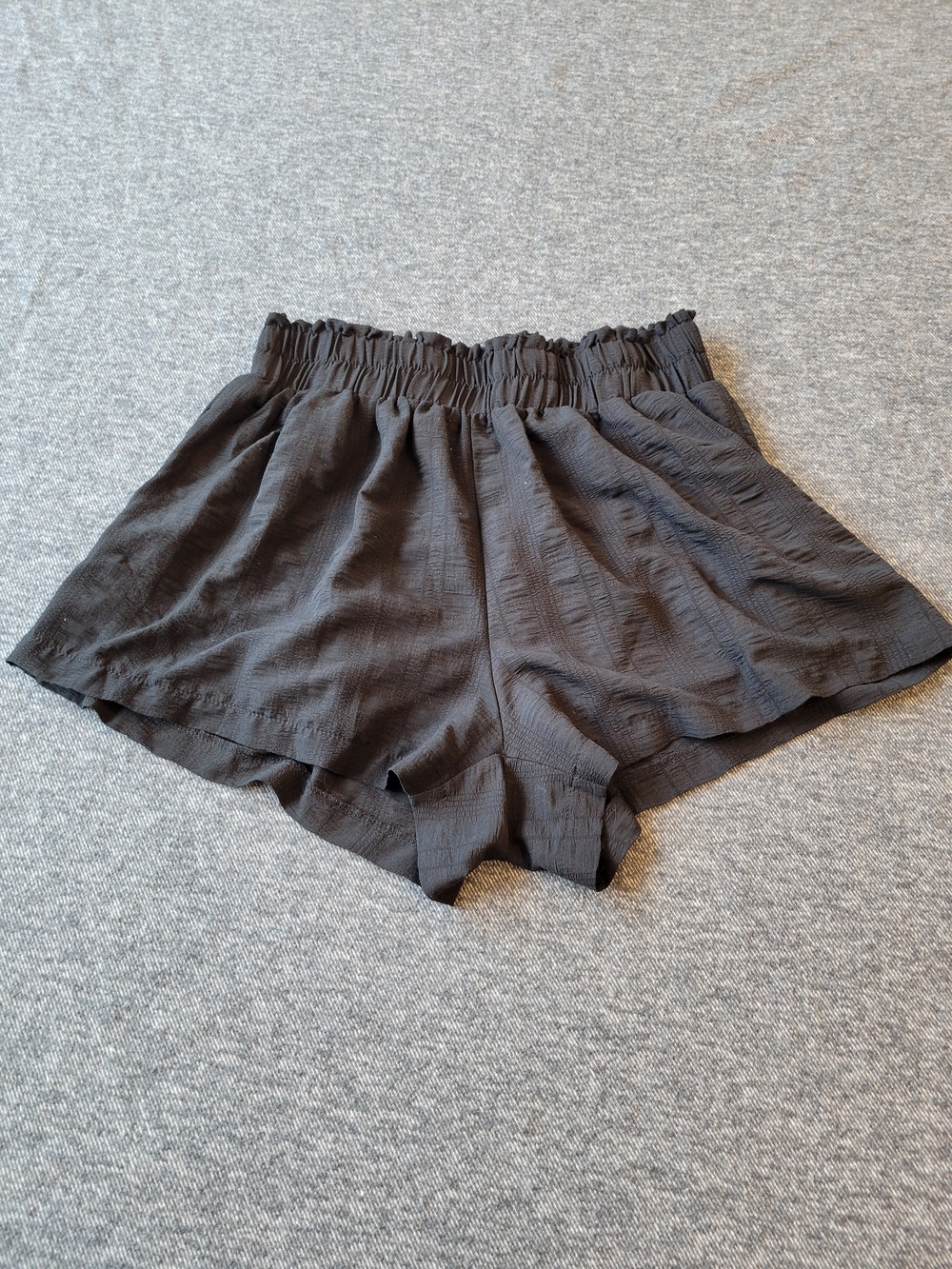 SHEIN Black High Waist Smocked Relaxed-Fit Shorts